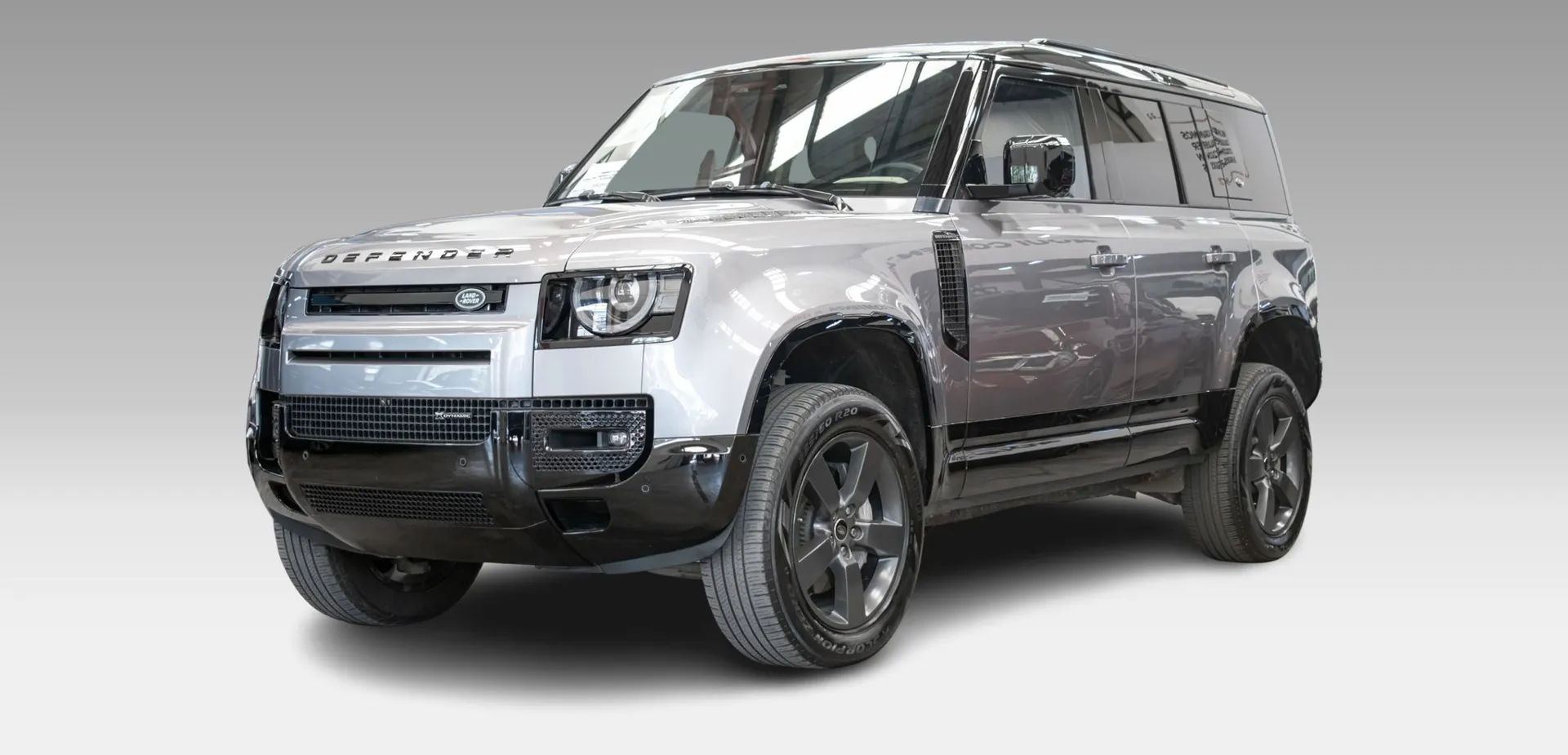 Land Rover Defender 2023