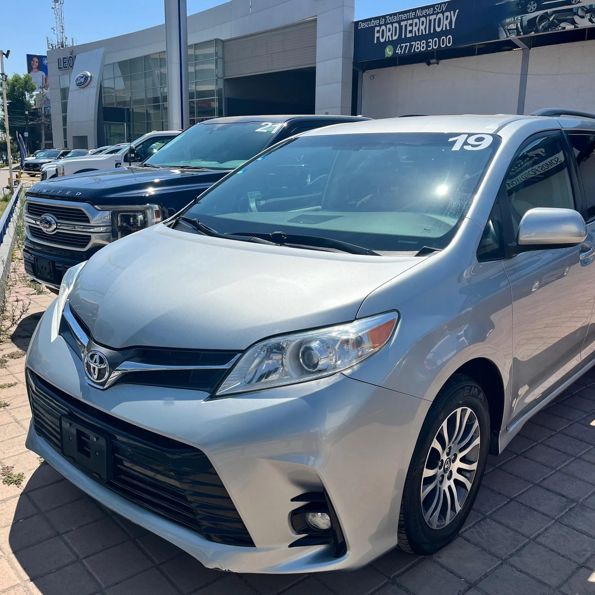 Toyota Sienna 3.5 Xle At