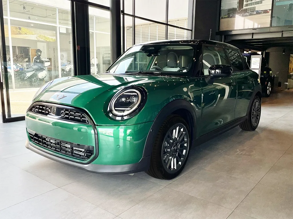 Mini Cooper 1.5 C At 5p