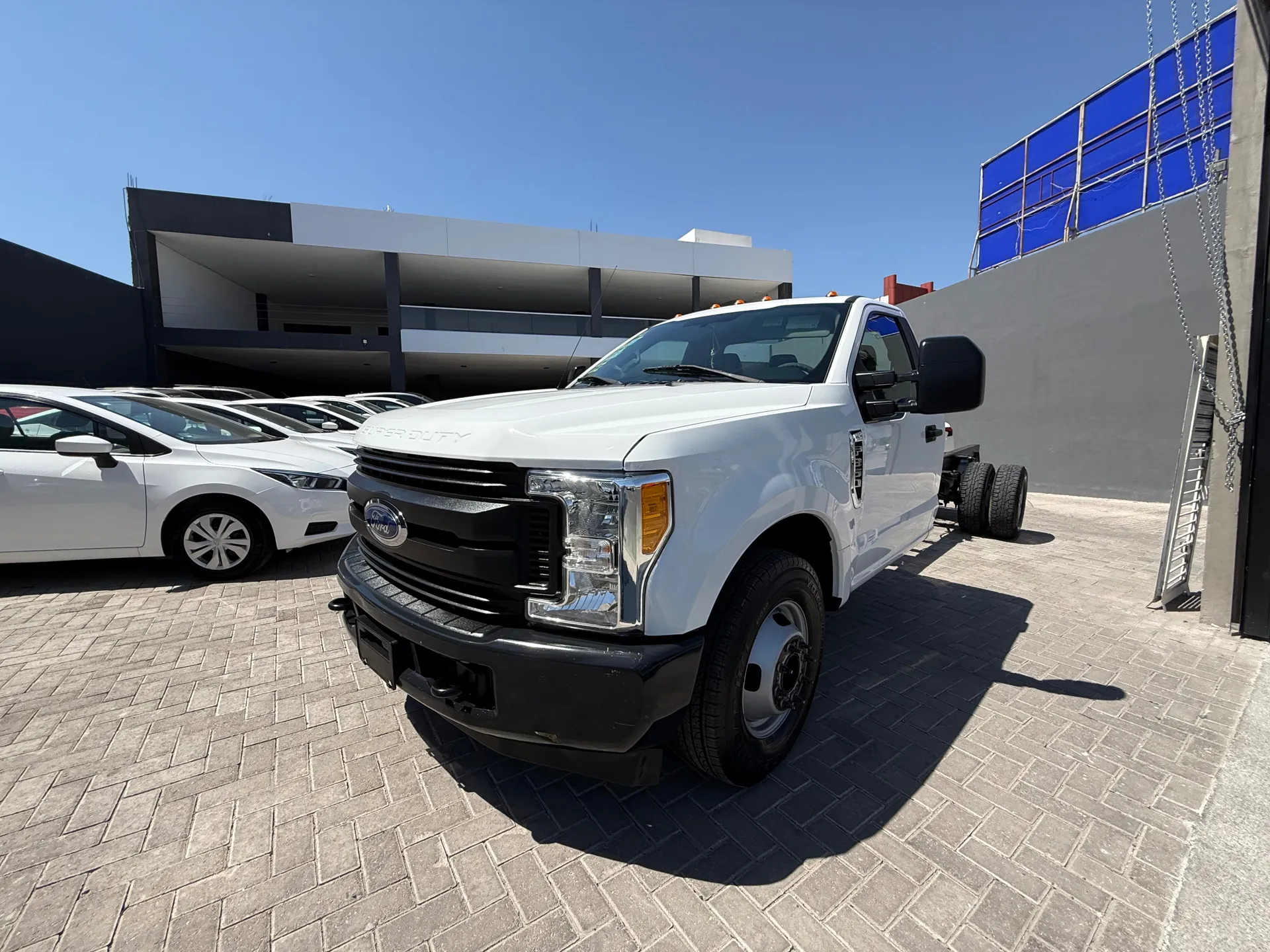 Ford F-350 6.3l Xl 6.2 Mt