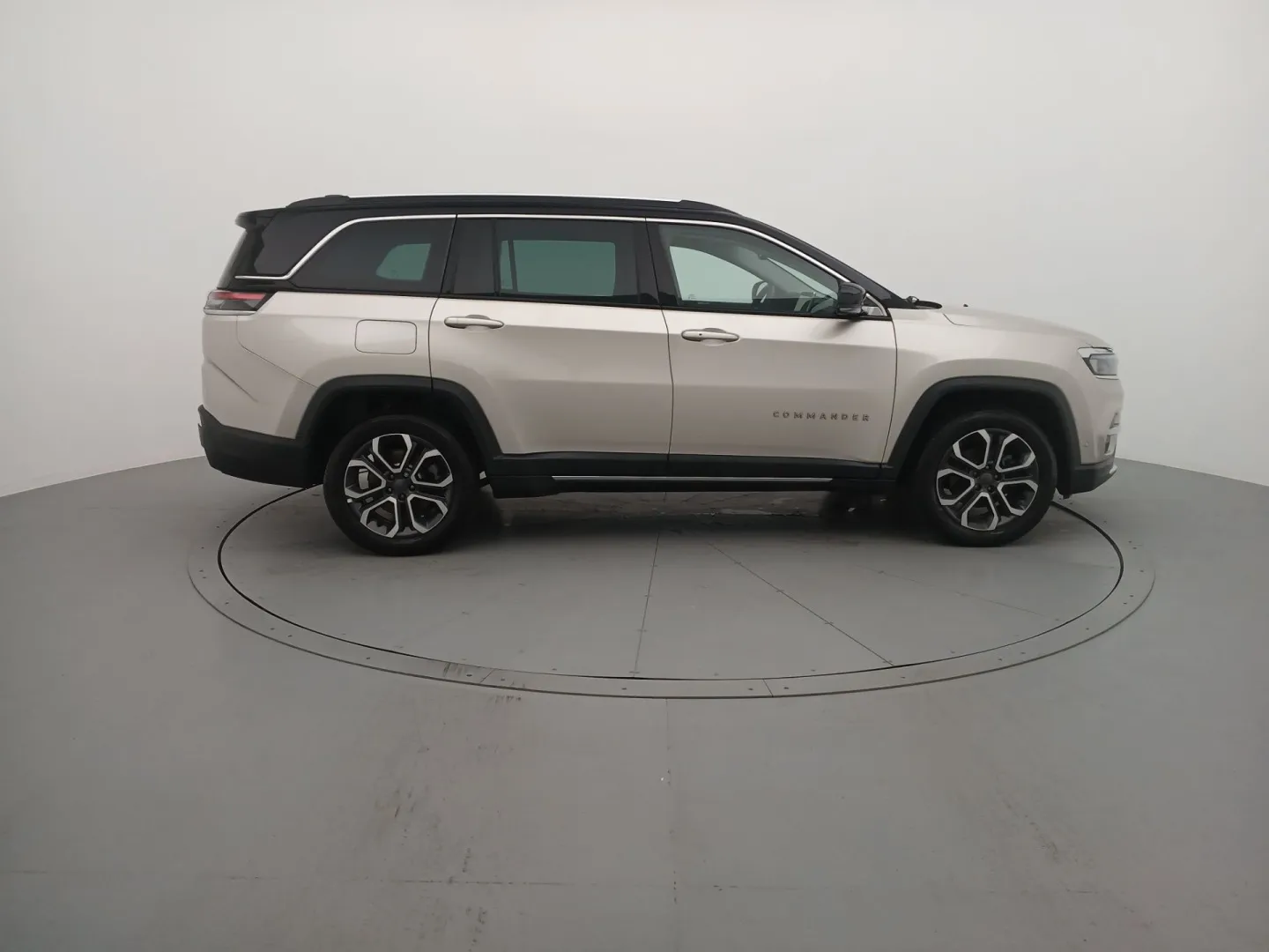 Jeep Commander 1.3 T270 Turbo Flex Limited At6