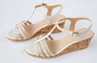 Top 5 sandalias plataforma: descubre modelos cómodos y elegantes