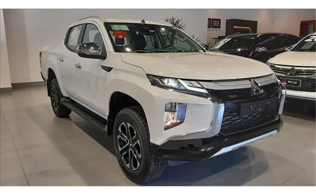 Mitsubishi L200 Triton 2.4 16v Turbo Diesel Sport Hpe-s Urba