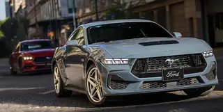 Ford Mustang Dark Horse 2026 con motor 5.0L Coyote V8.