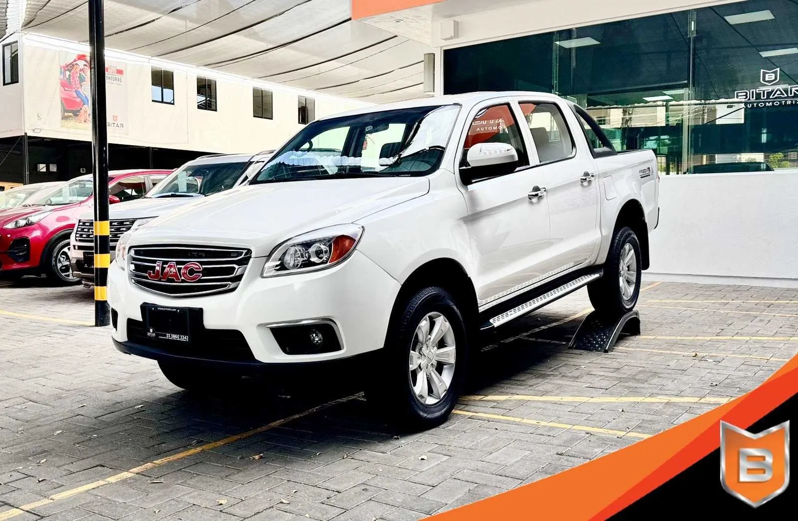Jac Frison T6 2022 Blanco #7060