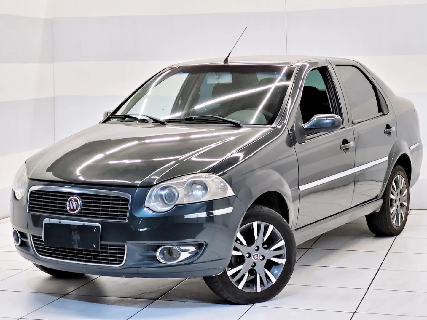 Fiat Siena 1.8 Mpi Hlx 8v Flex 4p Manual