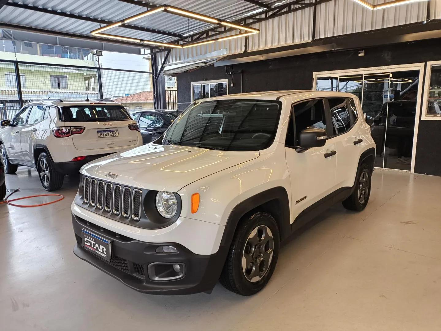 Jeep Renegade Sport At 2016