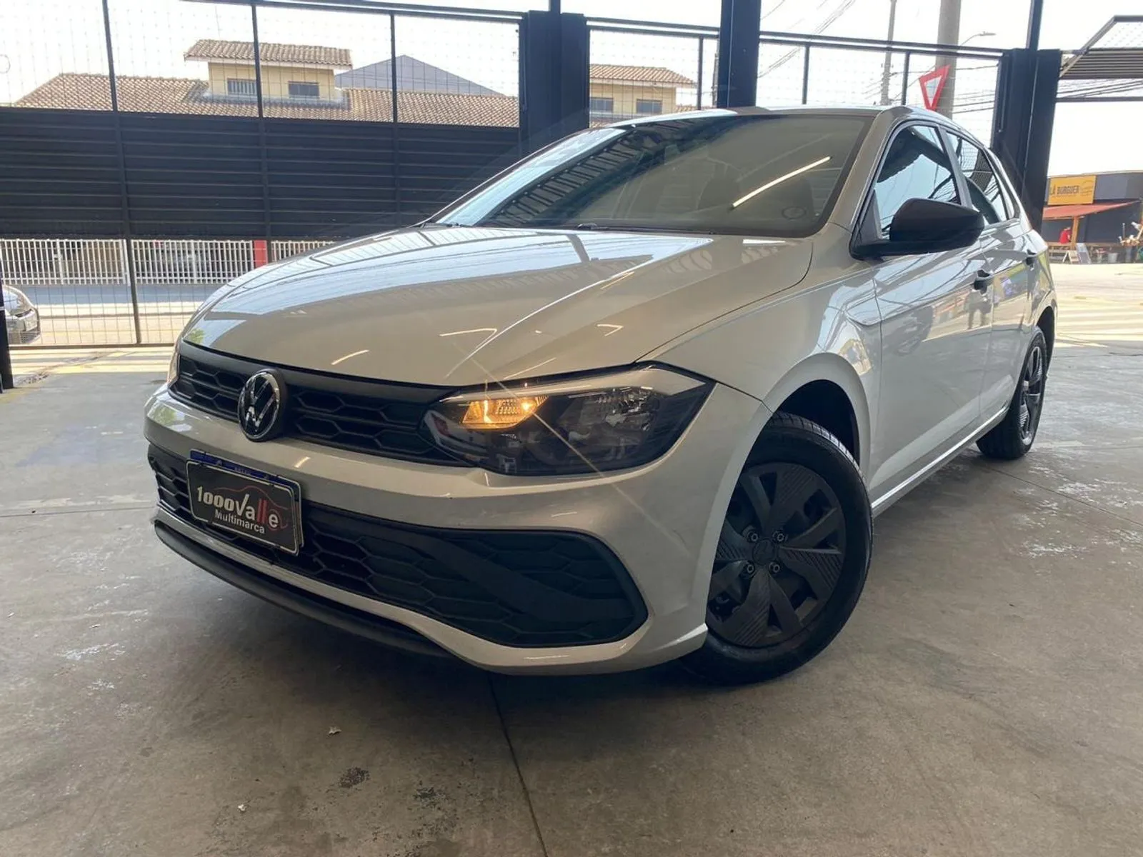 Volkswagen Polo Track 1.0 Flex 12v 5p 2023/2023