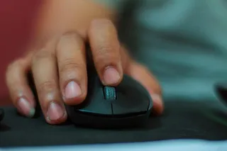 aprenda a configurar los ajustes del logitech g305