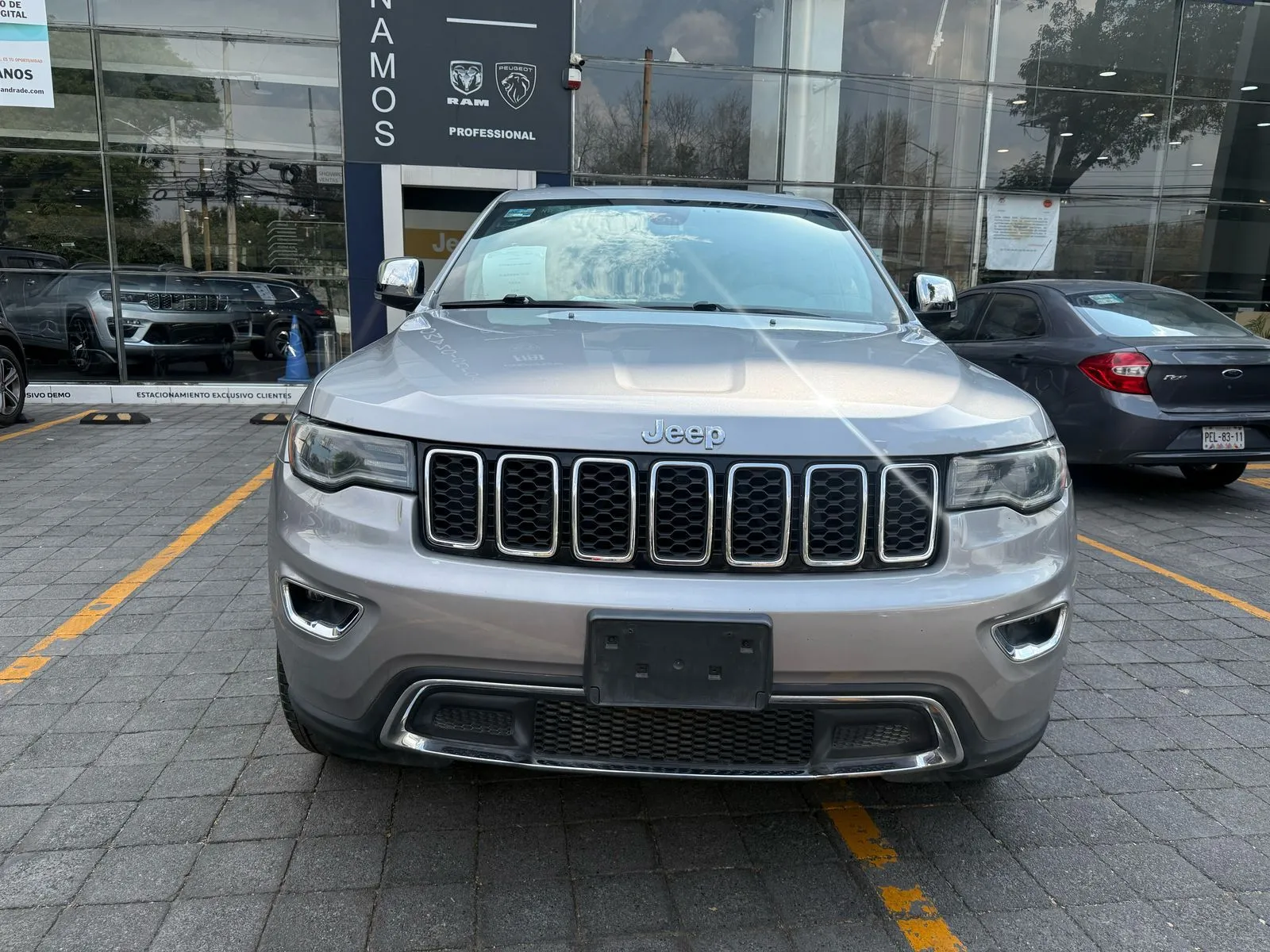 Jeep Grand Cherokee 2021