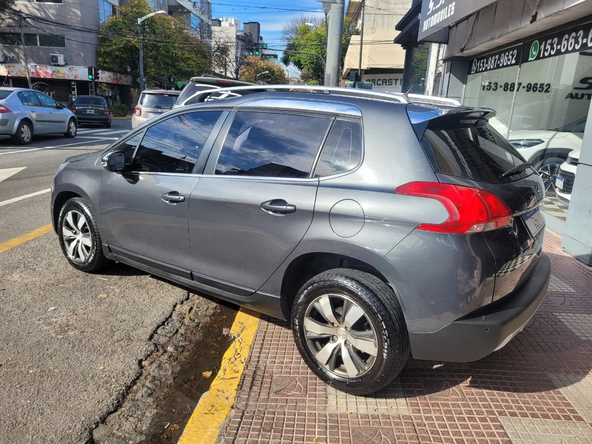 Peugeot 2008 1.6 Feline