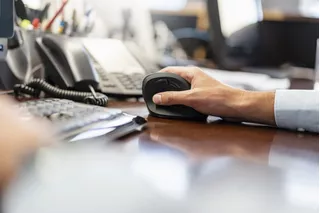 Descubre las ventajas de usar el mouse ergonómico