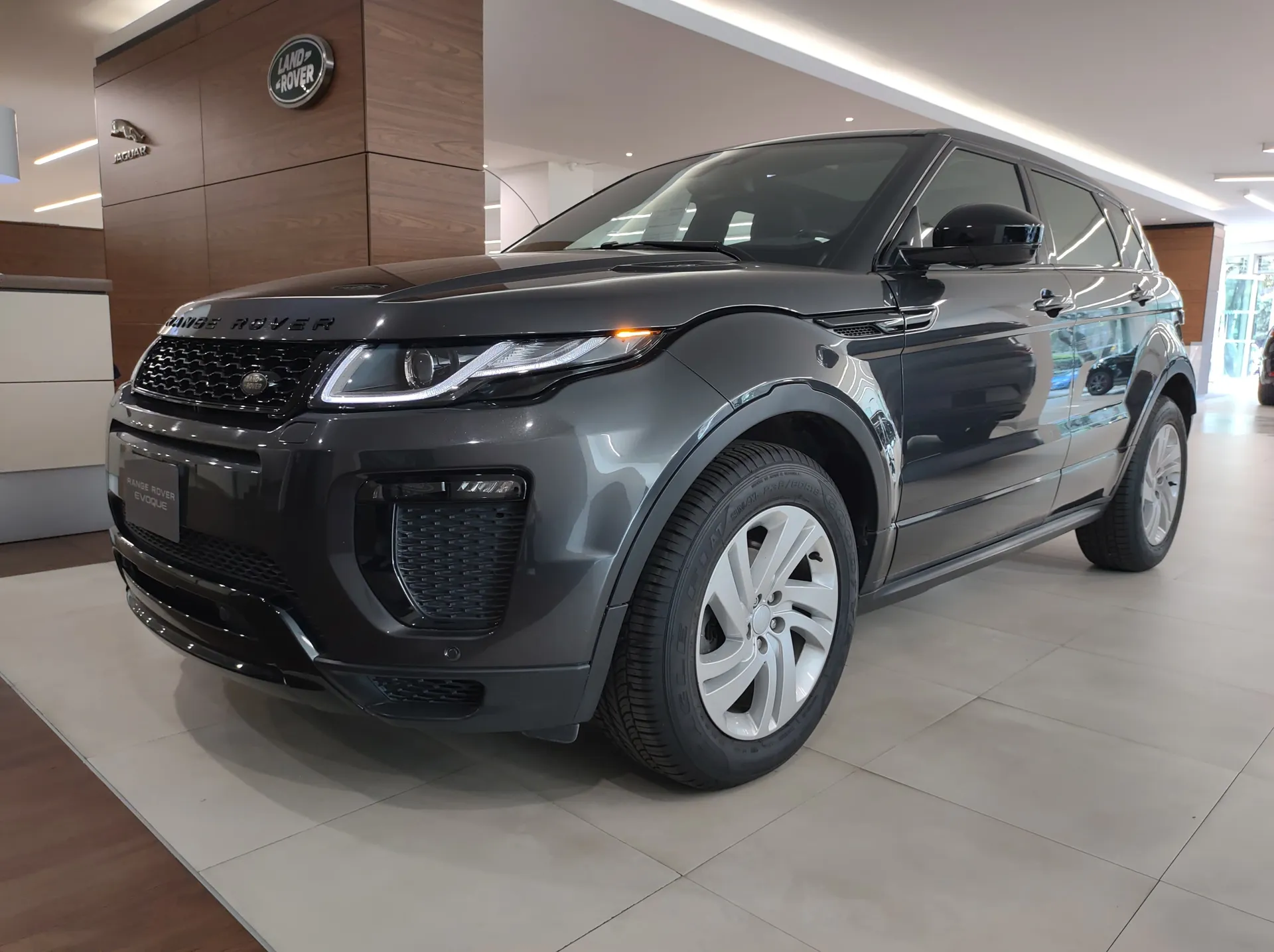 Land Rover Range Rover Evoque 2.0 Hse At