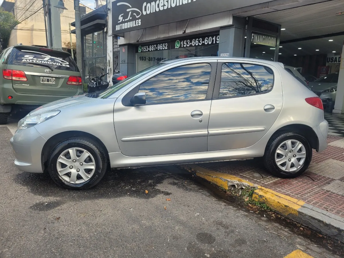 Peugeot 207 1.4 Allure 5 Puertas 2016