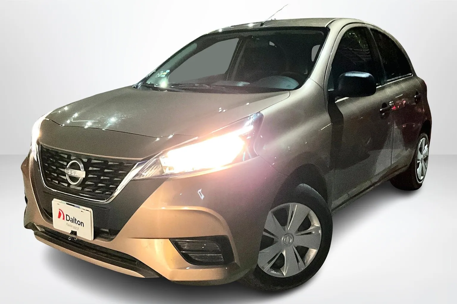 Nissan March 2023