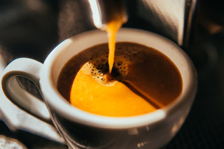 ¿Cafetera de 15 o 19 bares: ¿Cuál es la ideal para tu rutina?