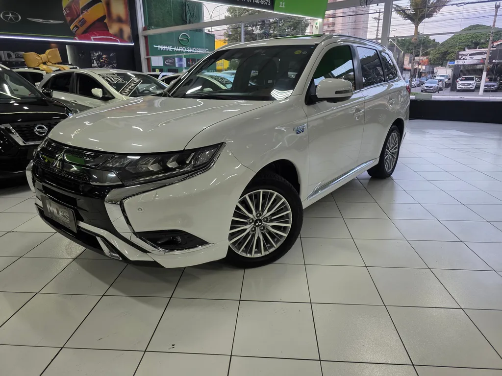 Mitsubishi Outlander Hibrida Plug In Teto Solar 7 Lugares