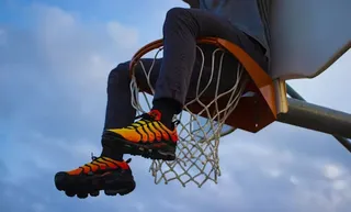 descubra las diferencias entre los tenis nike y adidas para basketball