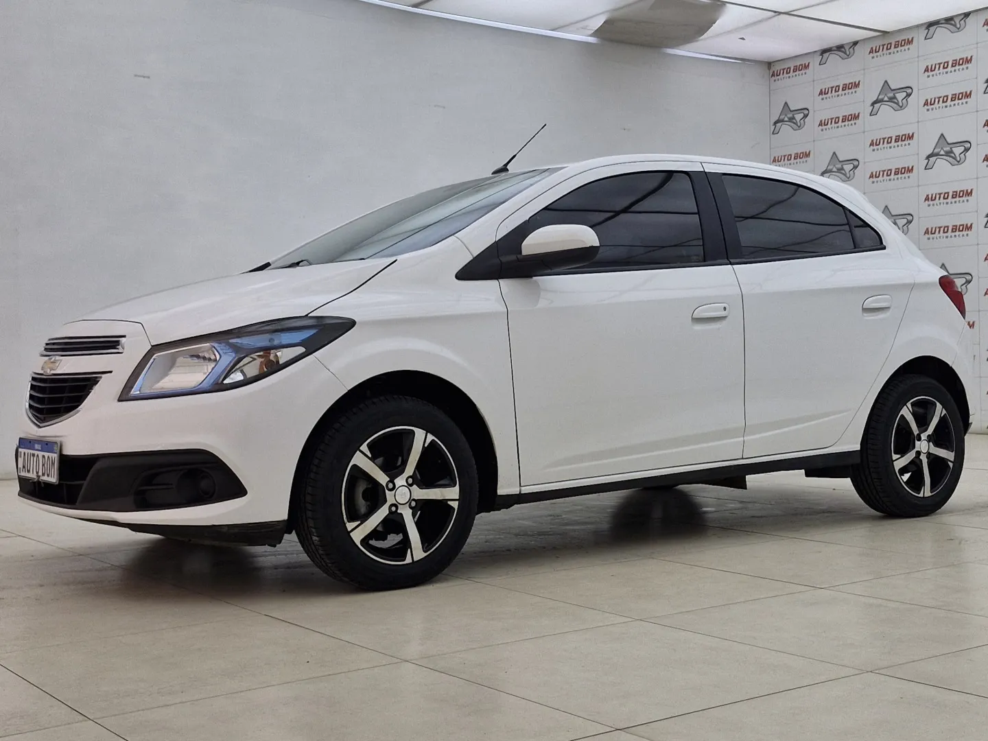 Onix Lt 1.4 2013, C/ Rodas De Liga Leve!!