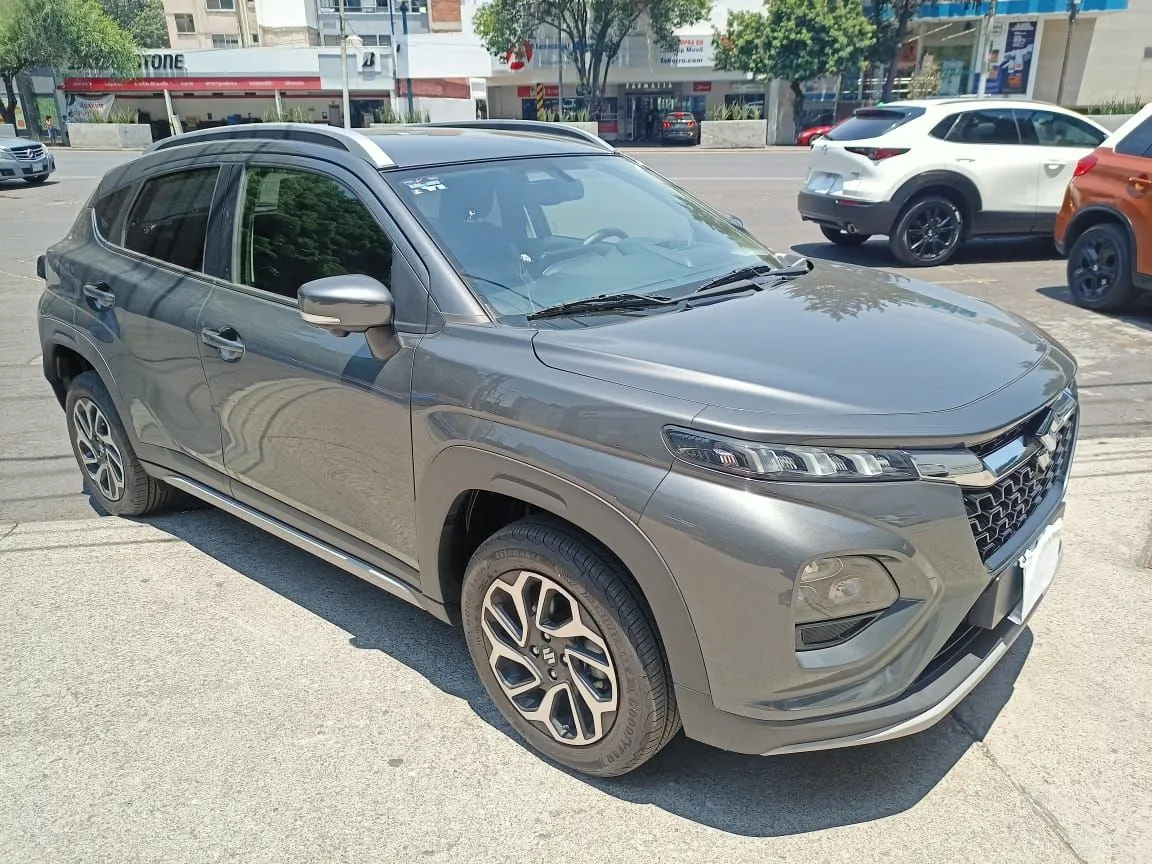Suzuki S-cross 2025
