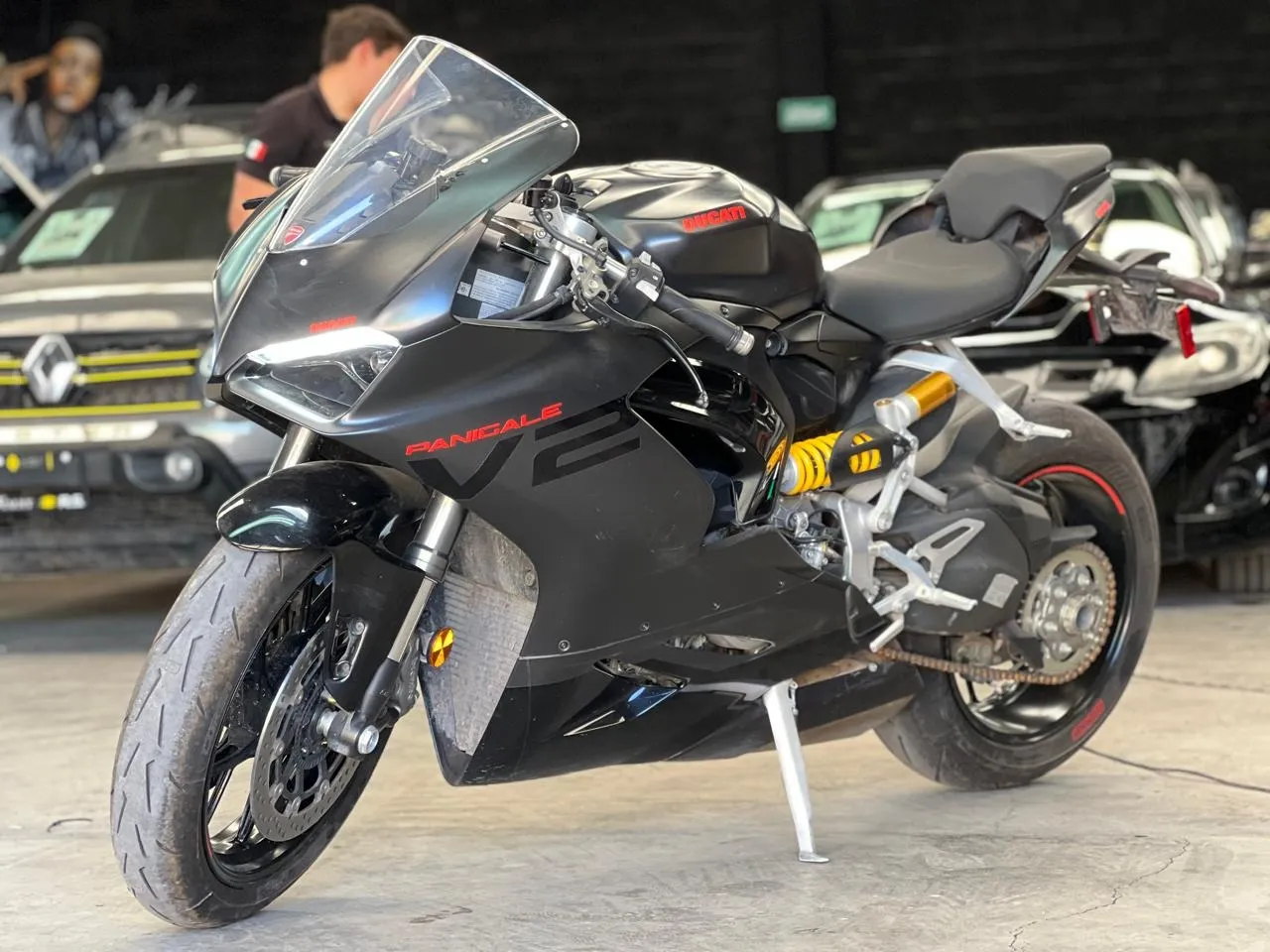 Ducati Panigale V2 2025