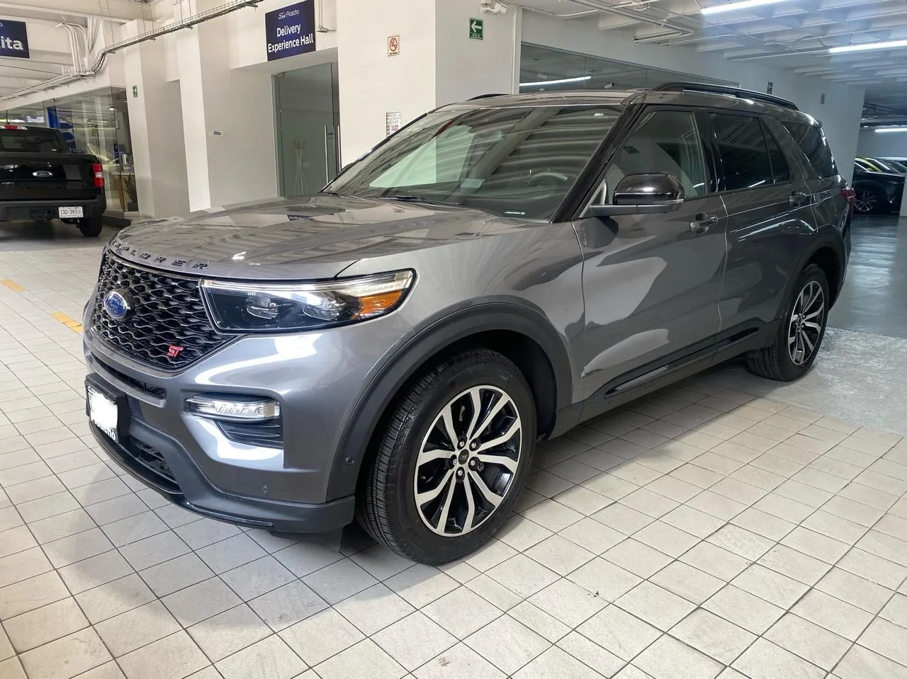 Ford Explorer 2023