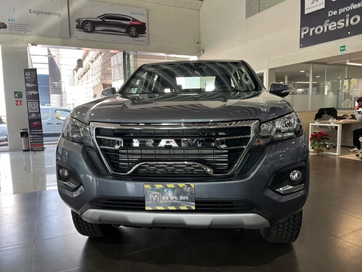 Ram 1200 Bighorn Crew Cab 2025