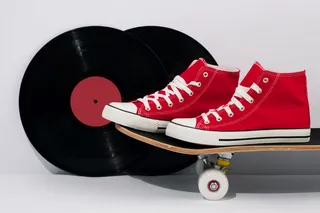 Tenis Converse rojo con blanco