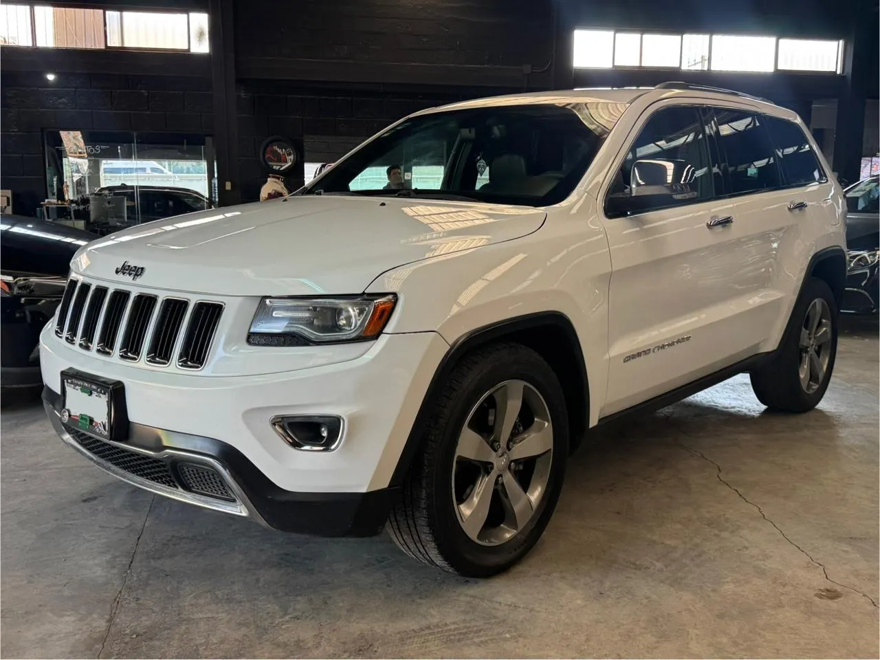 Jeep Grand Cherokee 5.7 Limited Lujo 4x4 At