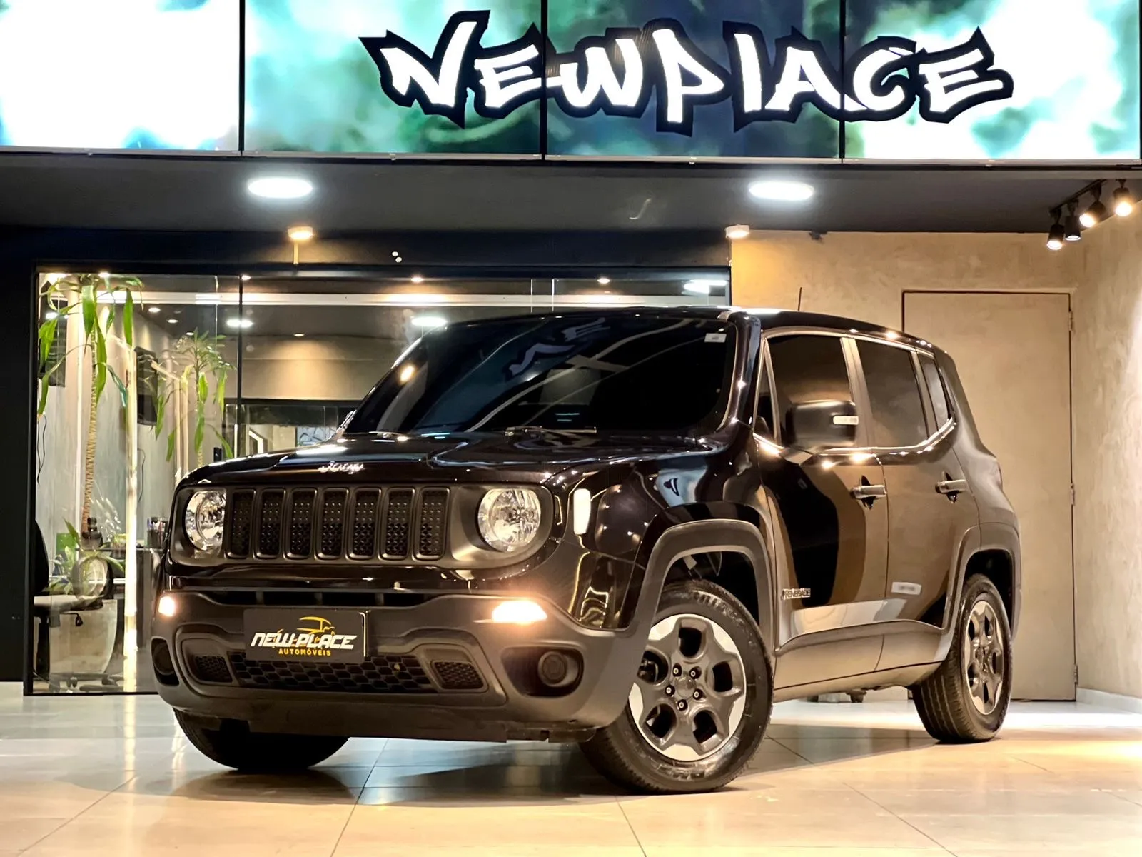 Jeep Renegade 1.8 Flex Aut. 5p
