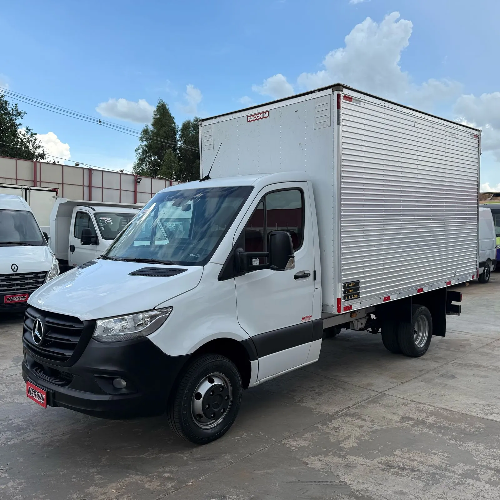 Mercedes Benz 516 Cdi Sprinter Baú 2020 Completa