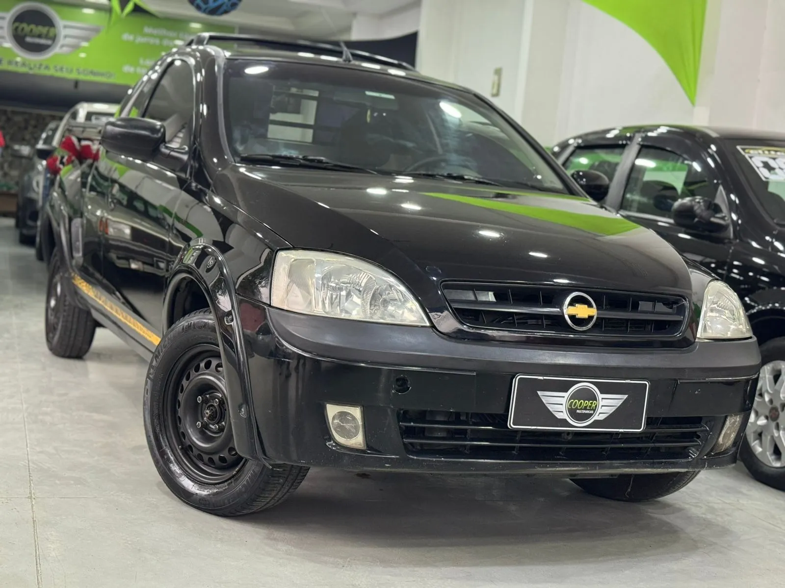 Chevrolet Montana 1.8 Flex Power Ar E Direção Financiamos