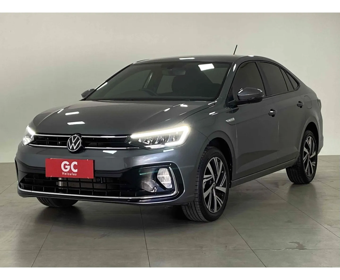 Volkswagen Virtus 1.0 200 Tsi Highline Automático