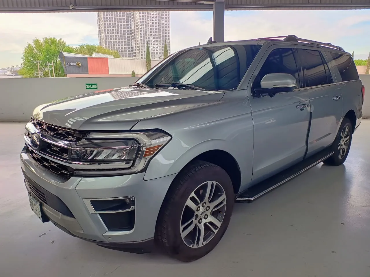 Ford Expedition 2022