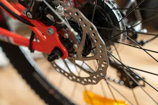 Frenos mecánicos vs hidráulicos para bicicletas