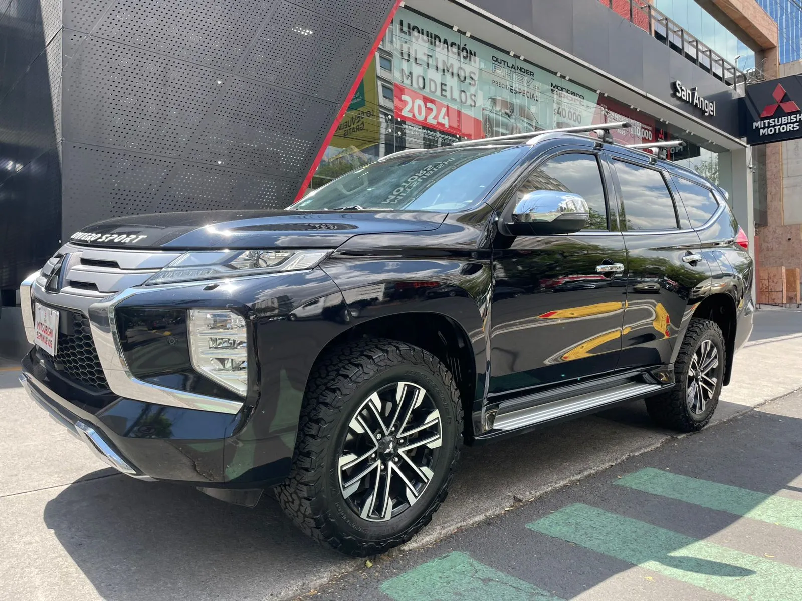 Mitsubishi Montero 2023