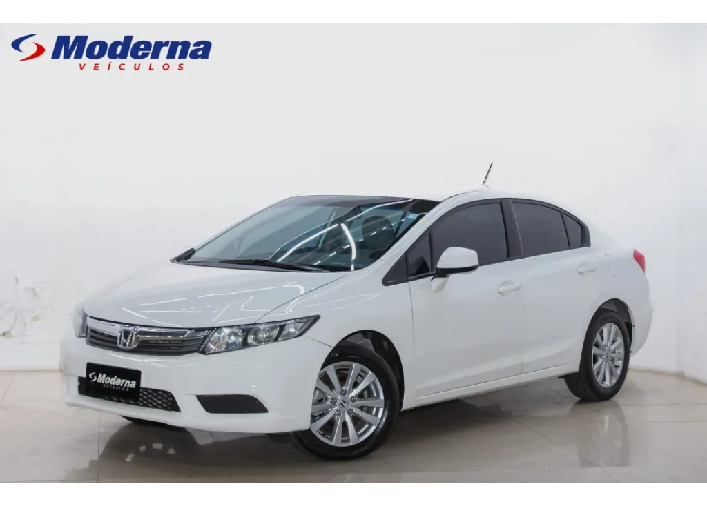 Honda Civic 1.8 Lxs 16v Flex 4p Automático