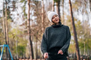 Mulher com roupas de inverno