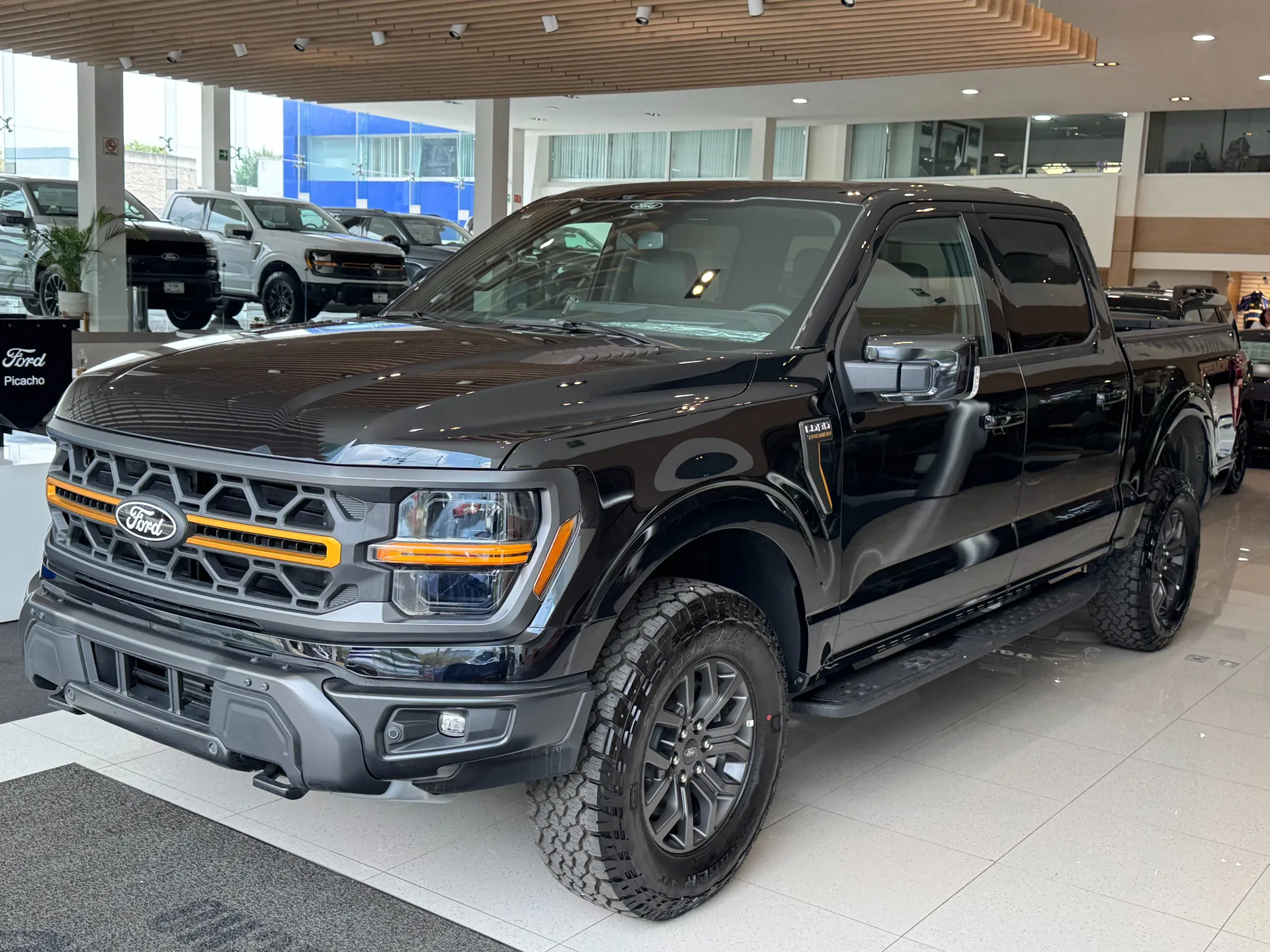 Ford Lobo 3.5 V6 Tremor High 4x4 At