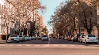  Los factores que tienen que tener en cuenta los conductores argentinos a la hora de comprar un auto en 2025