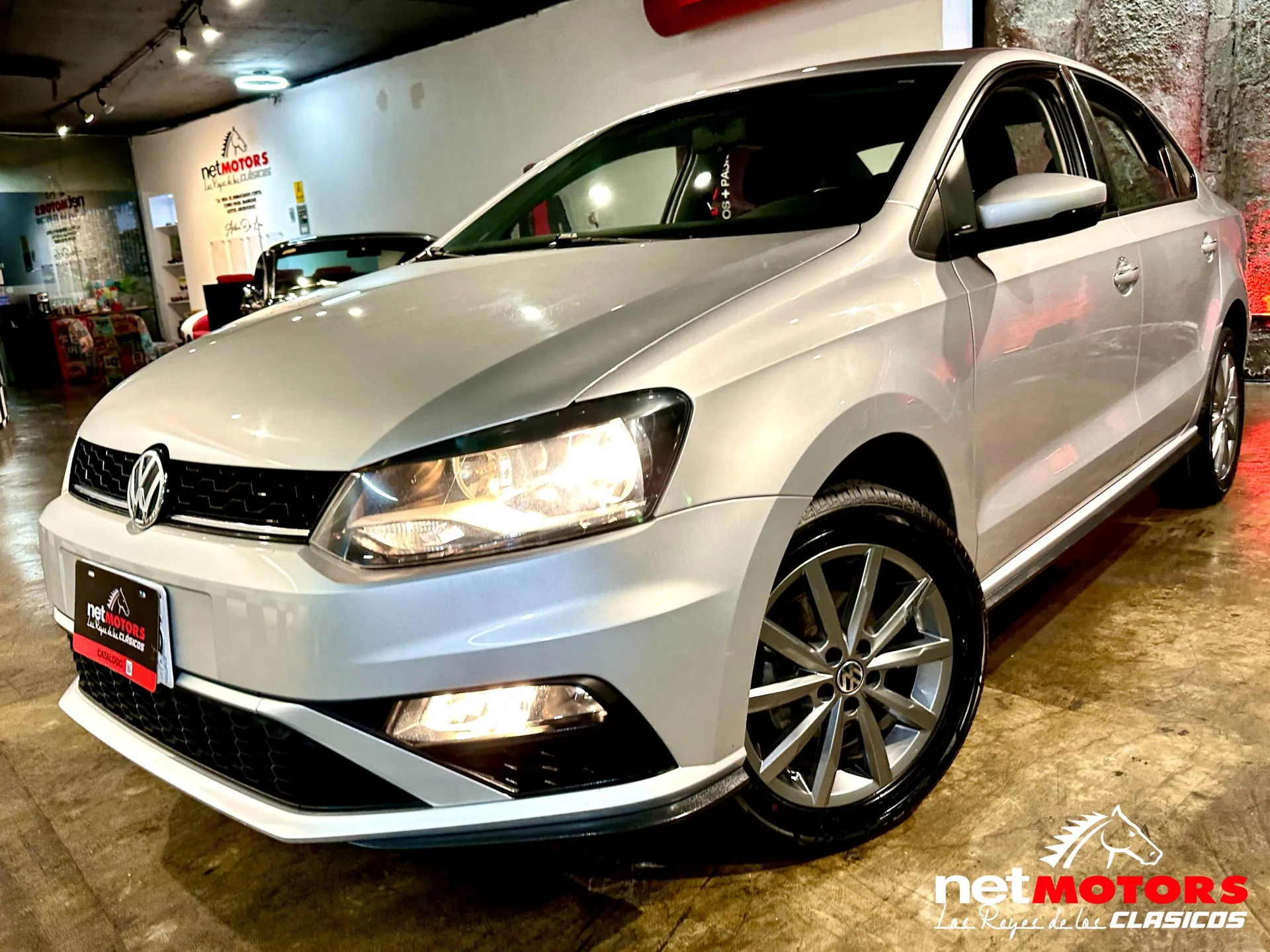 Volkswagen Vento 1.6 Confortline Mt