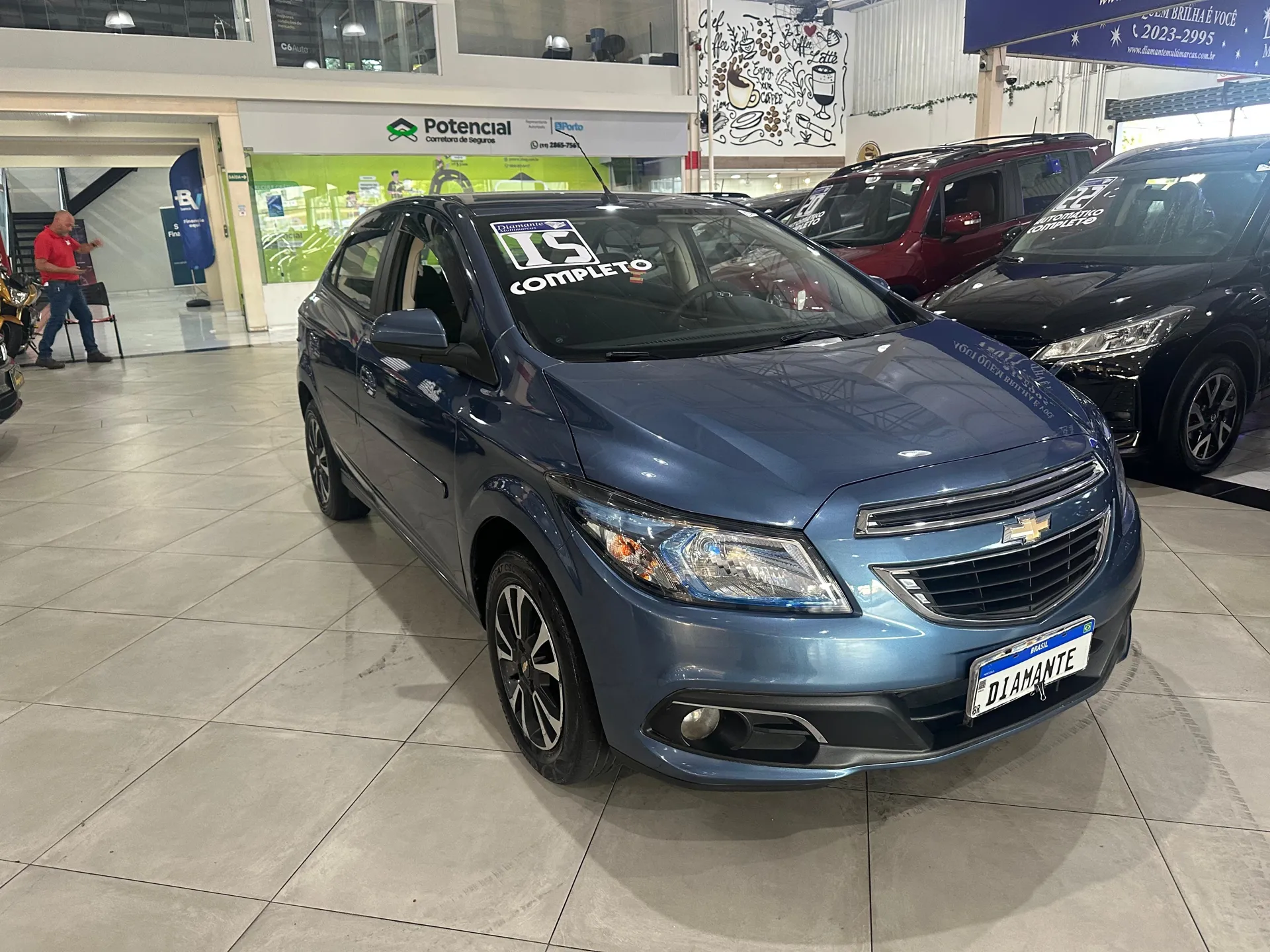Chevrolet Onix 1.4 Lt 5p