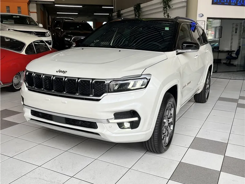 Jeep Commander 2.0 Hurricane 4 Turbo Gasolina Overland At9