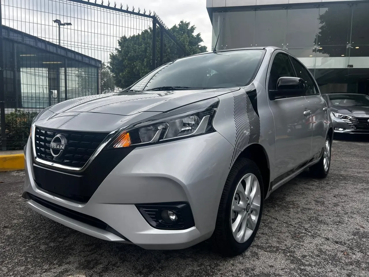 Nissan March 2024