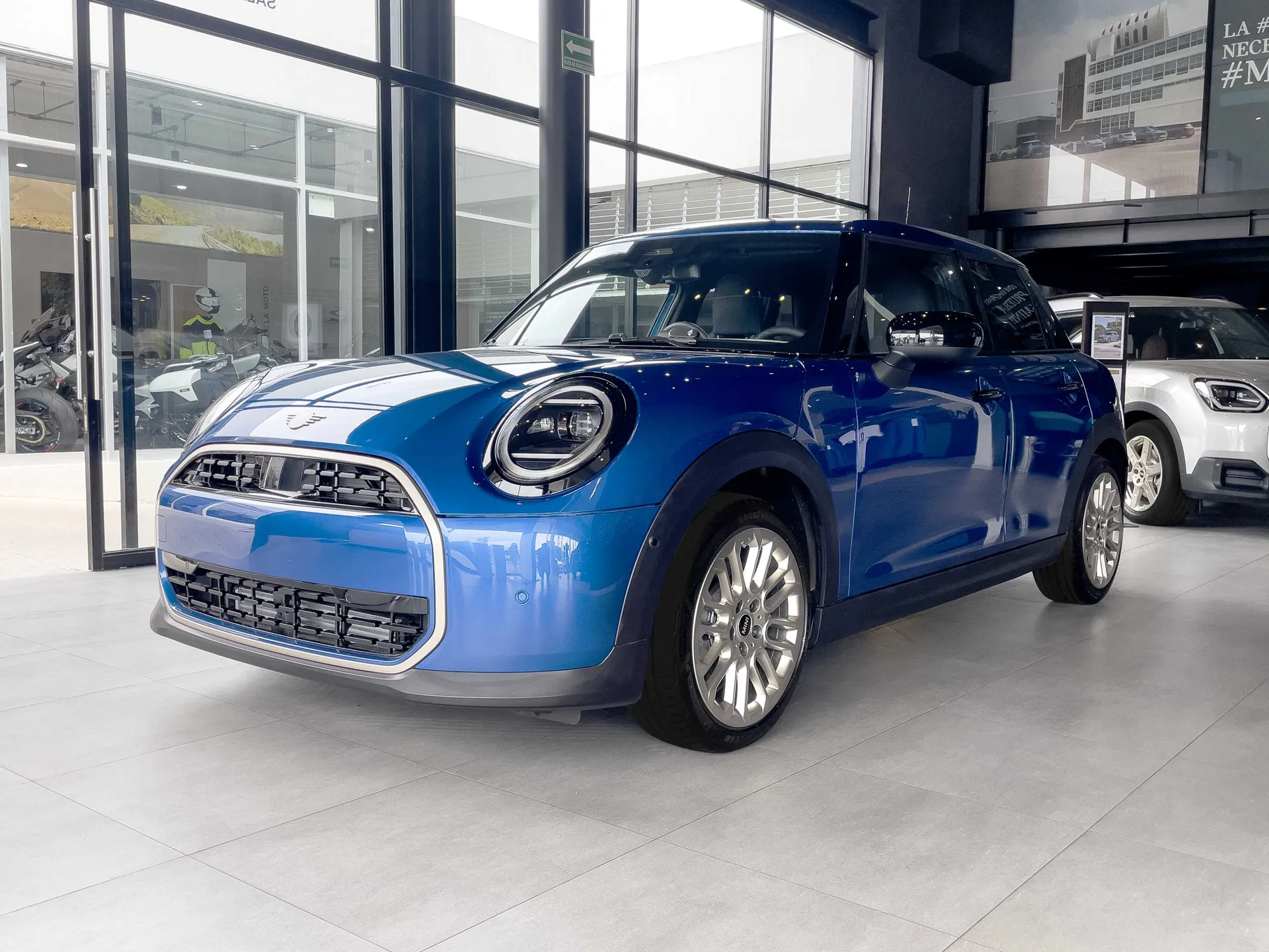 Mini Cooper 1.5 C At 5p