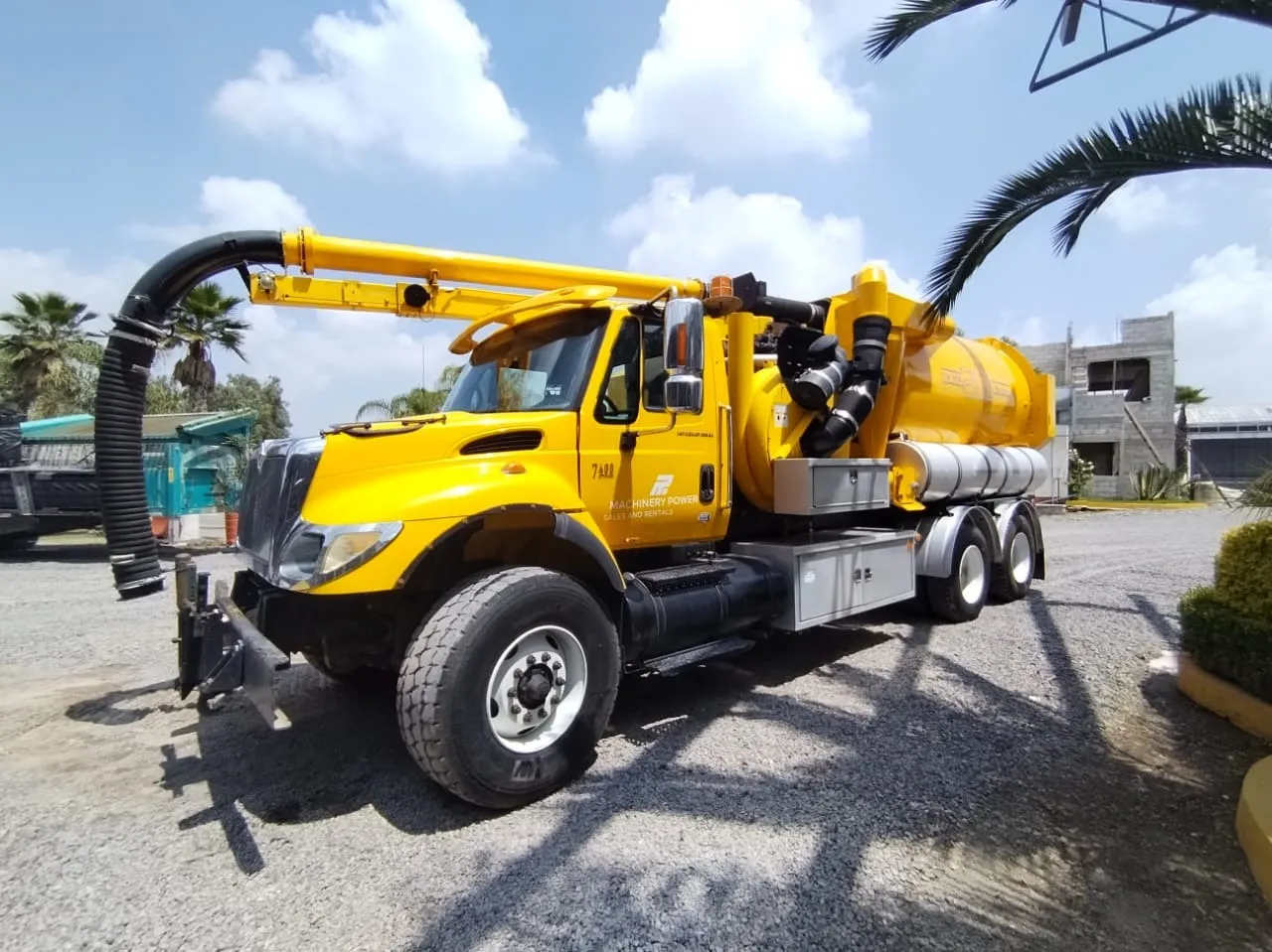 2004 International Workstar 7400