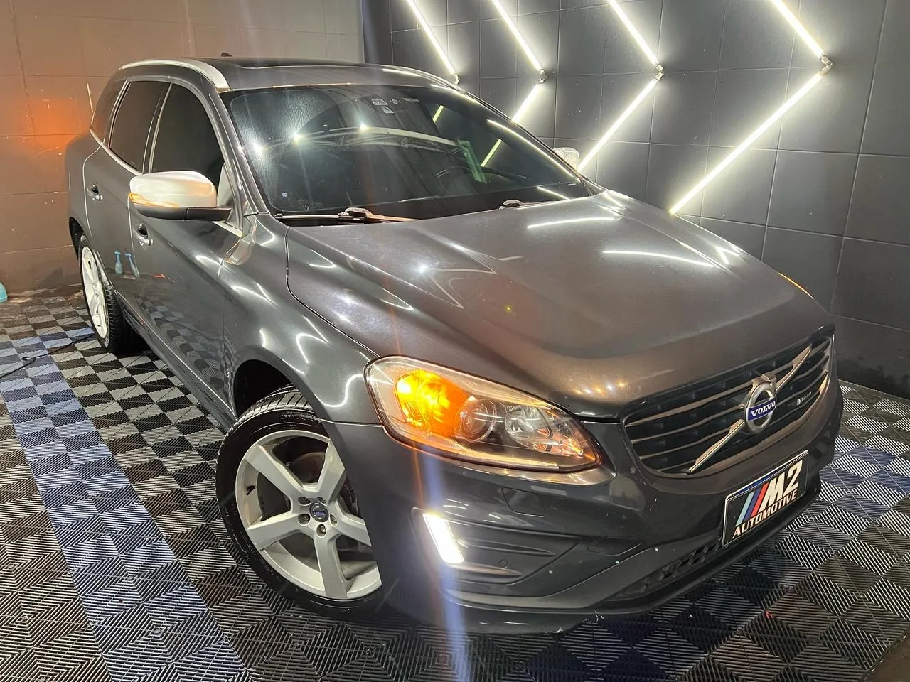 Volvo Xc60 2.0 T5 R-design Drive-e 5p