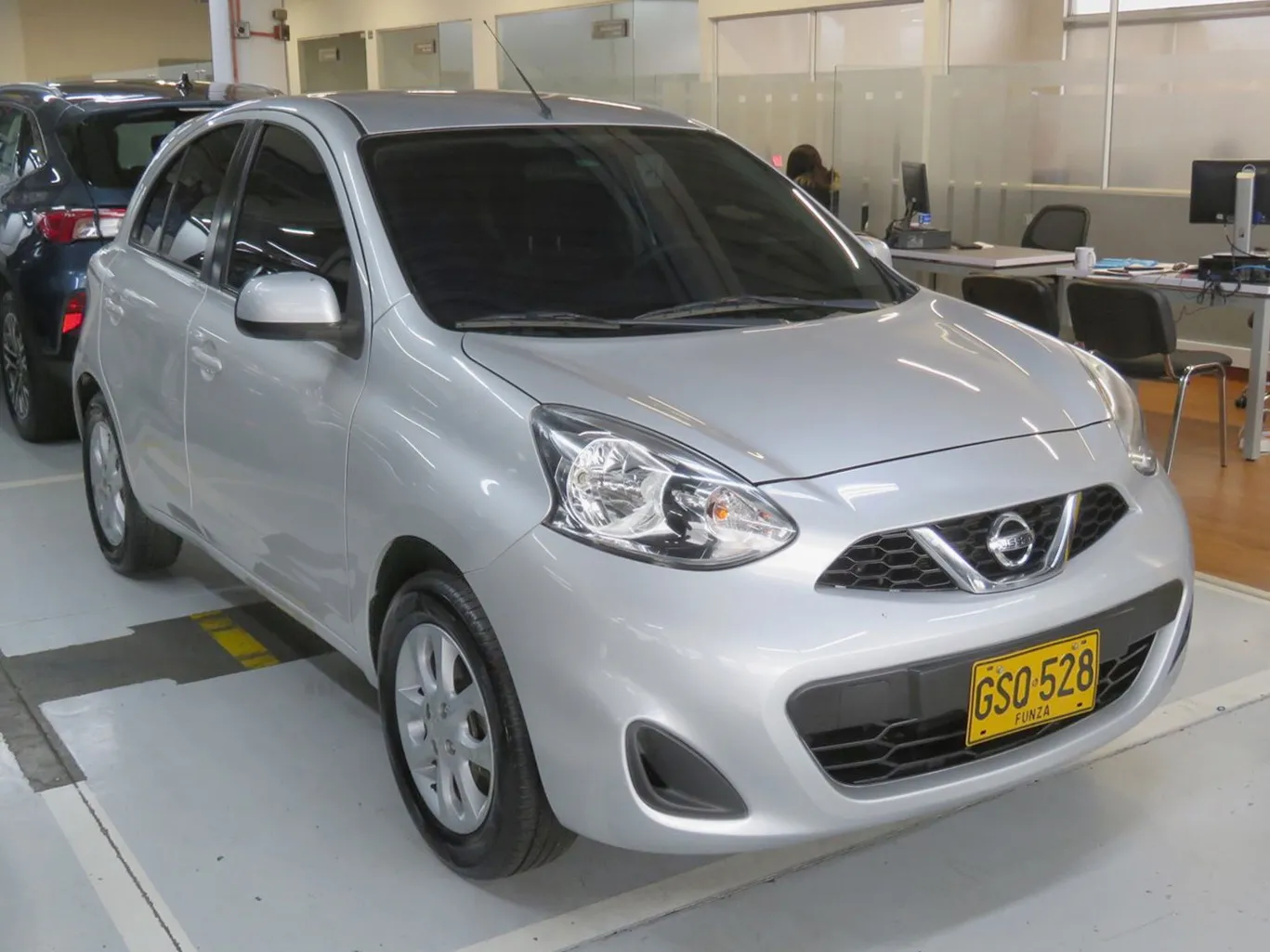 Nissan March Sense 1.6 Mecanico  2020  Gsq528