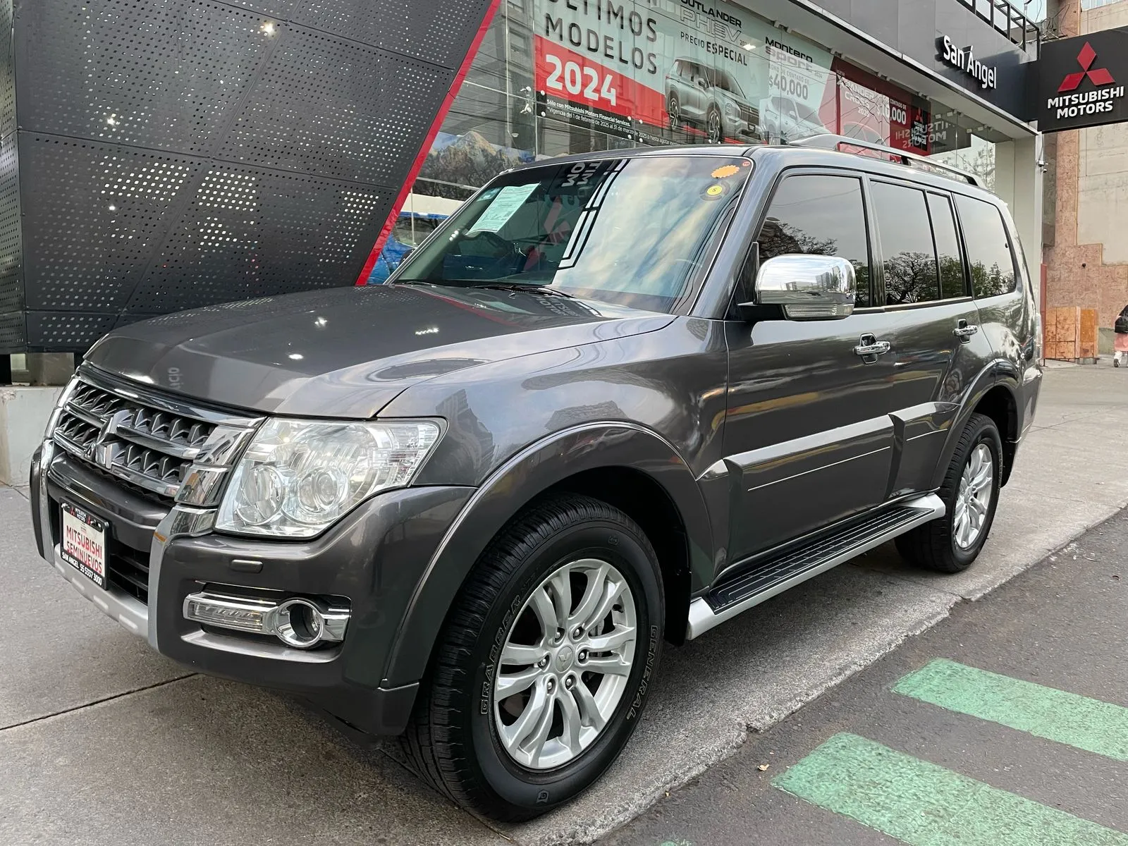 Mitsubishi Montero 2019