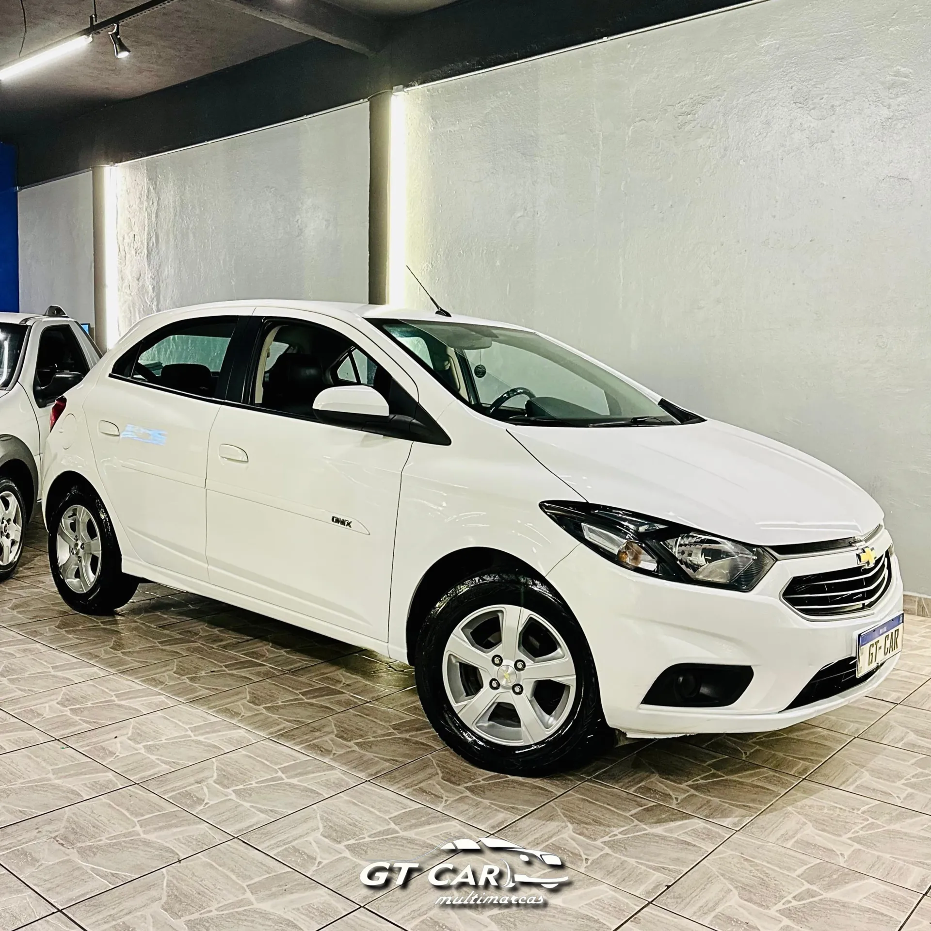 Chevrolet Onix 1.0 Lt 5p